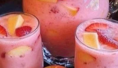 Fresh Apple Strawberry Juice