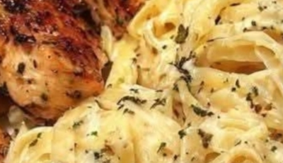 Grilled Chicken Bites with Creamy Garlic Sauce